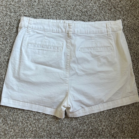 🦋 A New Day White Stretch Shorts Size 12 - Picture 4 of 7